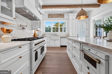 EXPERIENCE EXCEPTIONAL CRAFTSMANSHIP AND LUXURY IN THIS STUNNING - photo 18