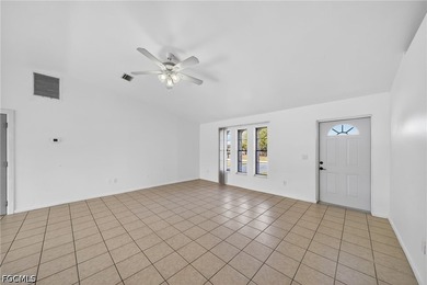 Beautifully remodeled 3-bedroom, 2-bathroom home in SW Cape - photo 5