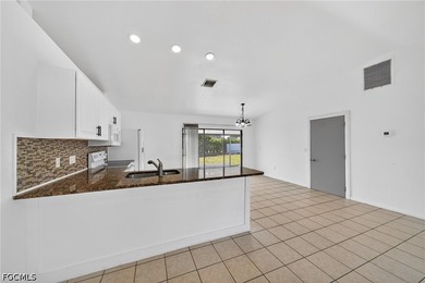 Beautifully remodeled 3-bedroom, 2-bathroom home in SW Cape - photo 6