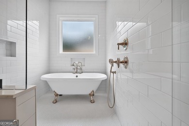 EXPERIENCE EXCEPTIONAL CRAFTSMANSHIP AND LUXURY IN THIS STUNNING - photo 40