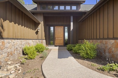 Turnkey Luxury Cabin in prestigious Pine Canyon. Everything is - photo 4