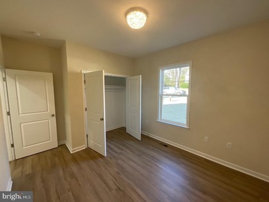 NEW CONSTRUCTION! Estimated completion: Aug. 1, 2026. Modern - photo 8