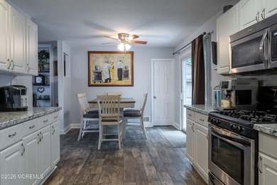 Welcome home to this well-cared for ranch in Lake Riviera - photo 8