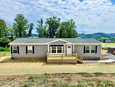 Norris Lake Home Sale Pending in New Tazewell Tennessee