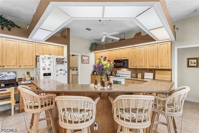 Lovely spacious pool home on one of the best lots in this area - photo 8