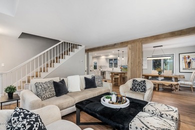 Experience refined mountain living in this exquisitely designed - photo 1
