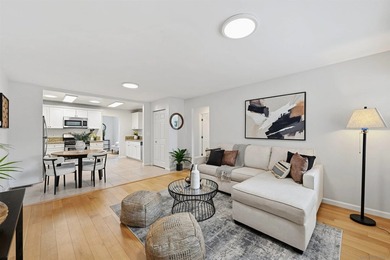 Situated on an extra-large, fully fenced lot, this beautifully - photo 5