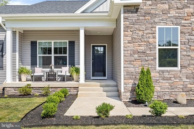 Welcome to your own private retreat, where quality craftsmanship - photo 8