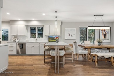 Experience refined mountain living in this exquisitely designed - photo 8