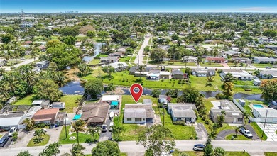 Discover the potential of this waterfront 3-bedroom, 2-bath home - photo 3