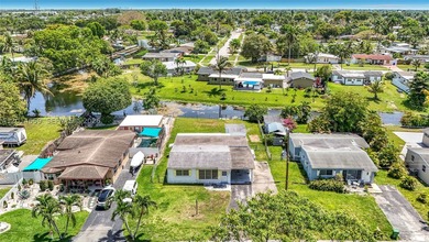 Discover the potential of this waterfront 3-bedroom, 2-bath home - photo 10