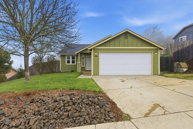 South Umpqua River Home For Sale in Roseburg Oregon