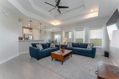 17 Valdarama is an exquisite 3 bedroom, 2 bath Golf Villa in the - photo 11