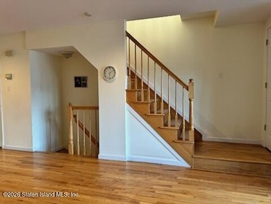 Desirable Willowbrook, large townhouse, 3 bedrooms, 4 baths. MBR - photo 16