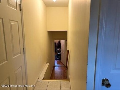 Desirable Willowbrook, large townhouse, 3 bedrooms, 4 baths. MBR - photo 22