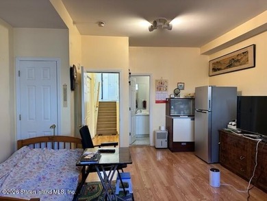 Desirable Willowbrook, large townhouse, 3 bedrooms, 4 baths. MBR - photo 23