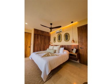 Discover this stunning penthouse residence at ALUX 33, a - photo 24