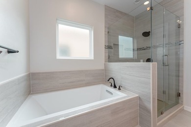 17 Valdarama is an exquisite 3 bedroom, 2 bath Golf Villa in the - photo 27