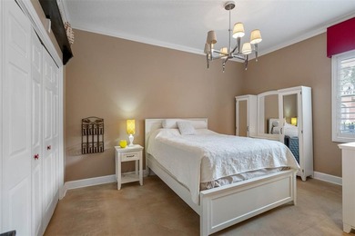 Designer Mediterranean Custom Estate in the Prestigious - photo 30
