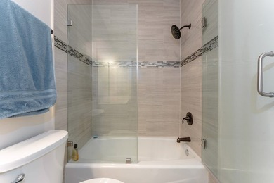 17 Valdarama is an exquisite 3 bedroom, 2 bath Golf Villa in the - photo 30