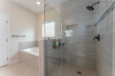 17 Valdarama is an exquisite 3 bedroom, 2 bath Golf Villa in the - photo 32