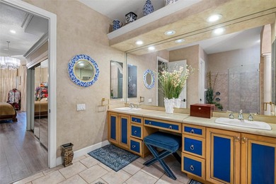 Designer Mediterranean Custom Estate in the Prestigious - photo 37