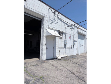 Exceptional commercial opportunity in a convenient St. Clair - photo 3