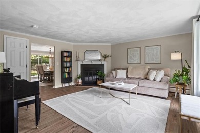 Welcome to 7 Eagle Run, Unit B, a spacious and updated - photo 7