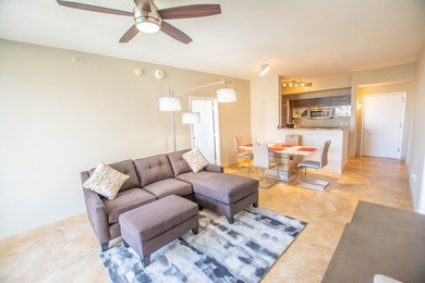 Enjoy beautiful city views from this residence in a full-service - photo 1