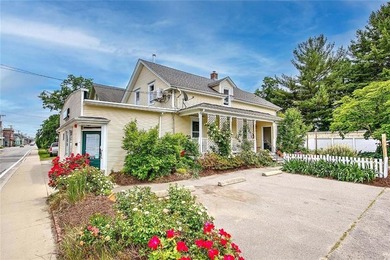 Located in the heart of Warren's vibrant arts and waterfront - photo 1
