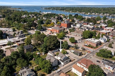 Located in the heart of Warren's vibrant arts and waterfront - photo 3