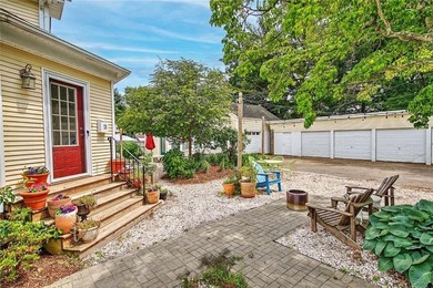 Located in the heart of Warren's vibrant arts and waterfront - photo 5