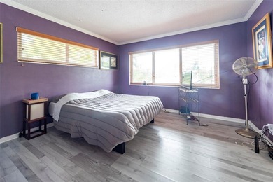 2BD/2BA condo with water view, just a 3-minute walk to the beach - photo 11