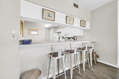 Welcome to unit 431, a beautifully laid out TOP floor CORNER - photo 12
