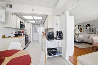 Spacious corner residence in the heart of prestigious Sunny - photo 12