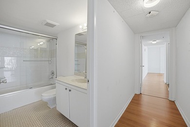 Spacious corner residence in the heart of prestigious Sunny - photo 20