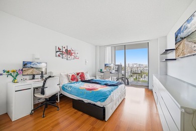 Spacious corner residence in the heart of prestigious Sunny - photo 26