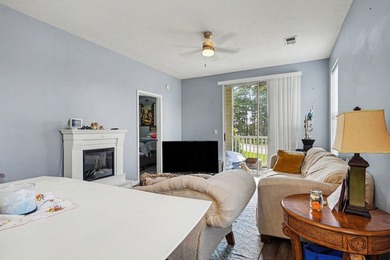 Bright and inviting 2-bedroom, 2-bathroom second-floor end-unit - photo 3