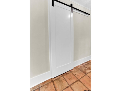 2 VERY IMPORTANT NEW POINTS!! 1. Seller will pay the 11,000 - photo 9