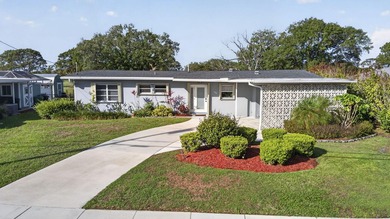 St. Lucie River Home For Sale in Port Saint Lucie Florida