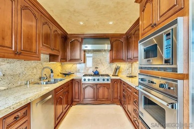 Situated on the 37th floor of The Grande South, this exceptional - photo 10