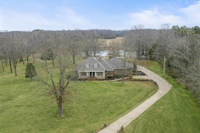 (private lake, pond, creek) Home For Sale in Eads Tennessee