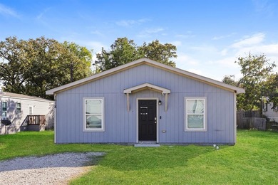 Eagle Mountain Lake Home For Sale in Pelican Bay Texas