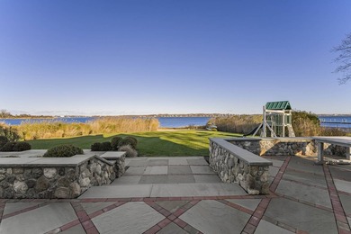 Discover the beauty of Lake Montauk from this impressive - photo 6