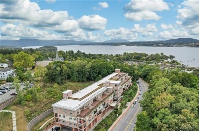 Lake Condo For Sale in Beacon, New York