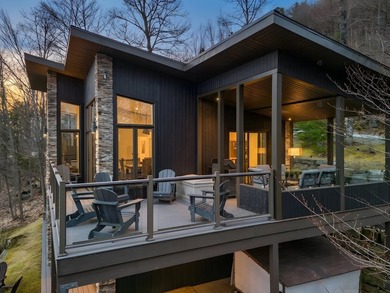 Stunning contemporary and inviting property with spectacular - photo 32