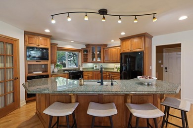 A riverfront sanctuary that comes to market once in a generation - photo 34