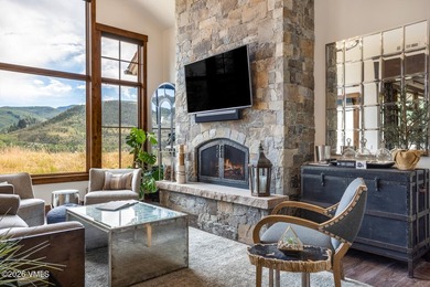 Welcome to an exceptional mountain retreat in Singletree, where - photo 5