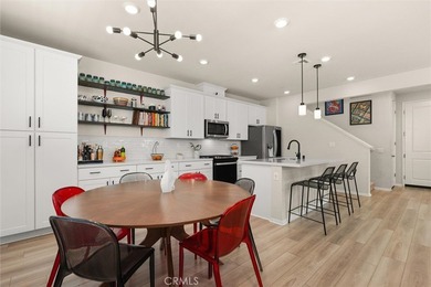 Welcome to 112 Homestead Rd, a beautifully upgraded paired home - photo 1