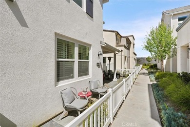 Welcome to 112 Homestead Rd, a beautifully upgraded paired home - photo 6